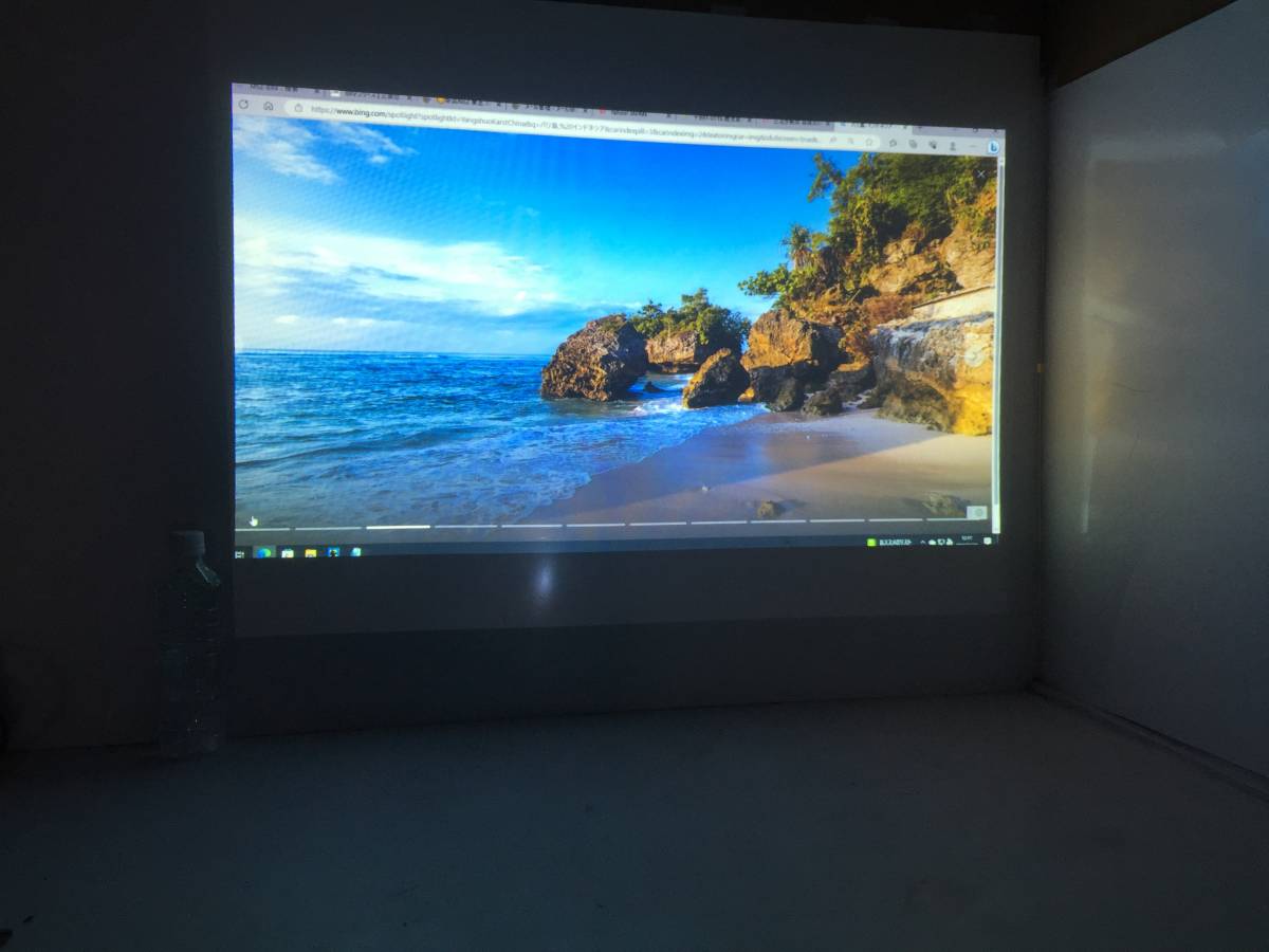 ※即決☆[映像出力確認]EIKI LC-XB33D BRILLIANT PROJECTOR/プロジェクター【ジャンク品】_画像2