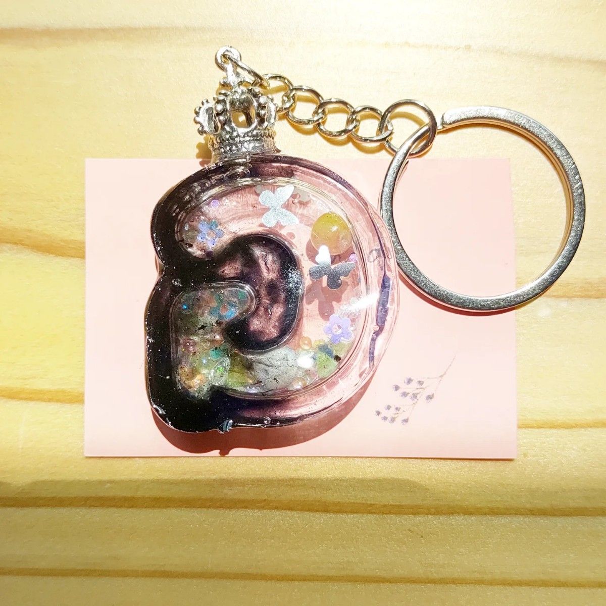 No43 シャカシャカキーリング　イニシャルG レジン　ハンドメイド　キャンディジェイド