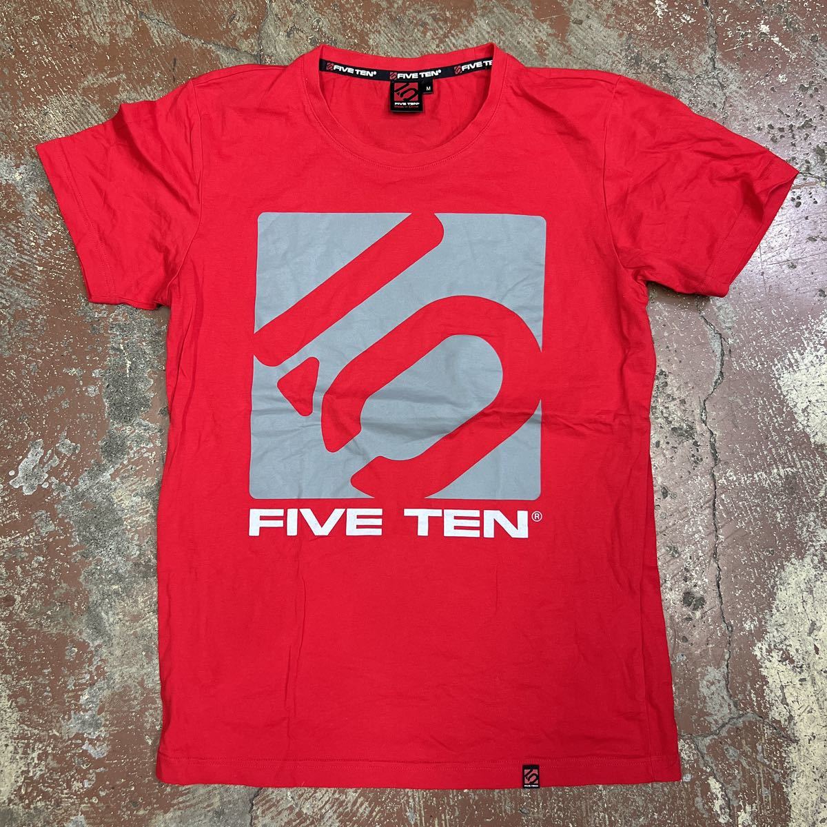 five ten ファイブテン Tシャツ レッド M 八h1_画像1