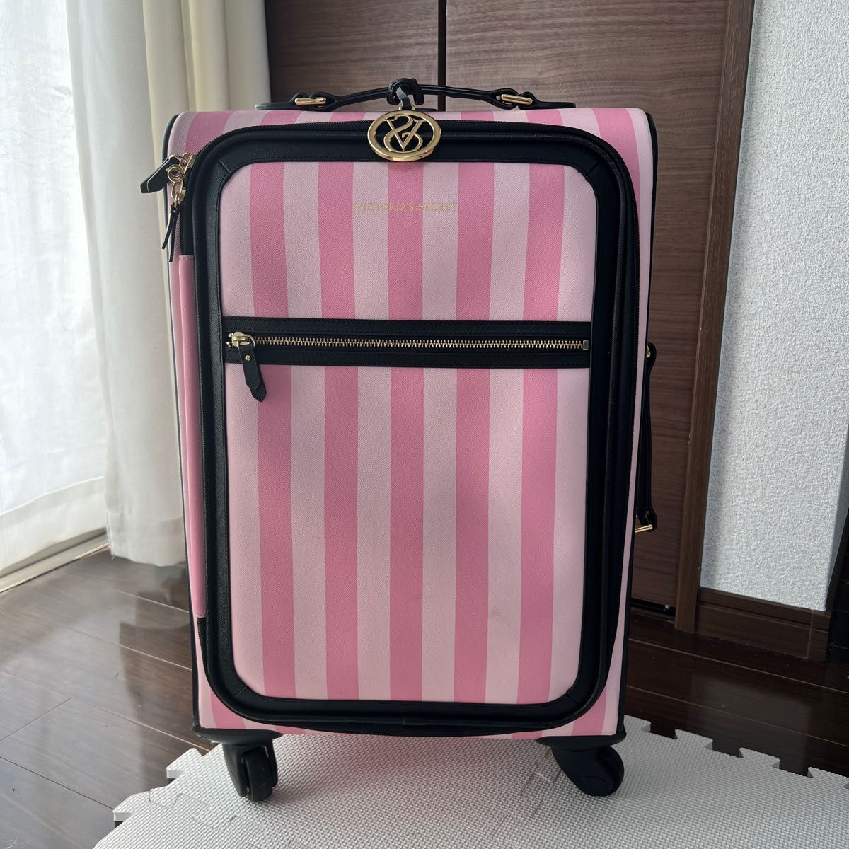 【ポイント10倍】 victoria's キャリーバッグ(アメリカ限定品)|Yahoo!フリマ(旧PayPayフリマ) secret バッグ