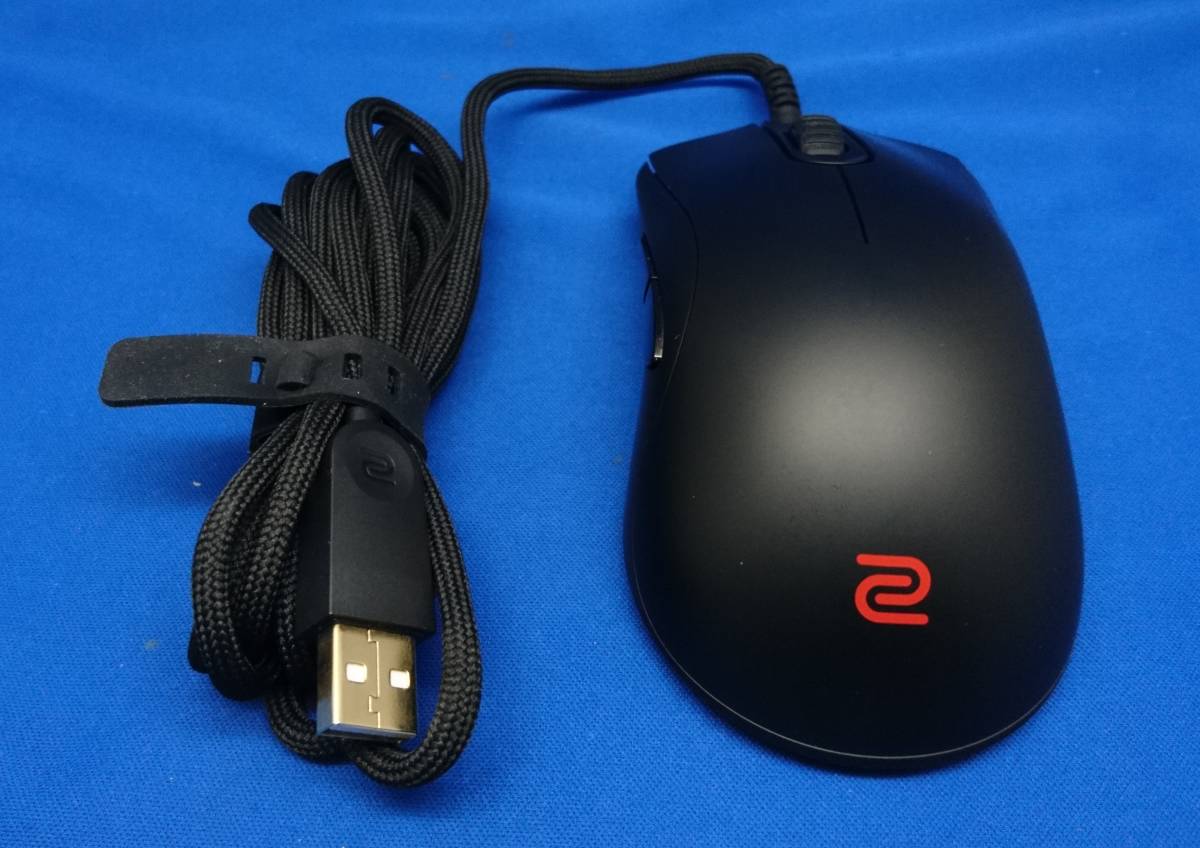 BenQ ZOWIE ZA12-C ゲーミングマウス 左右対称 軽量 Mサイズ_画像3