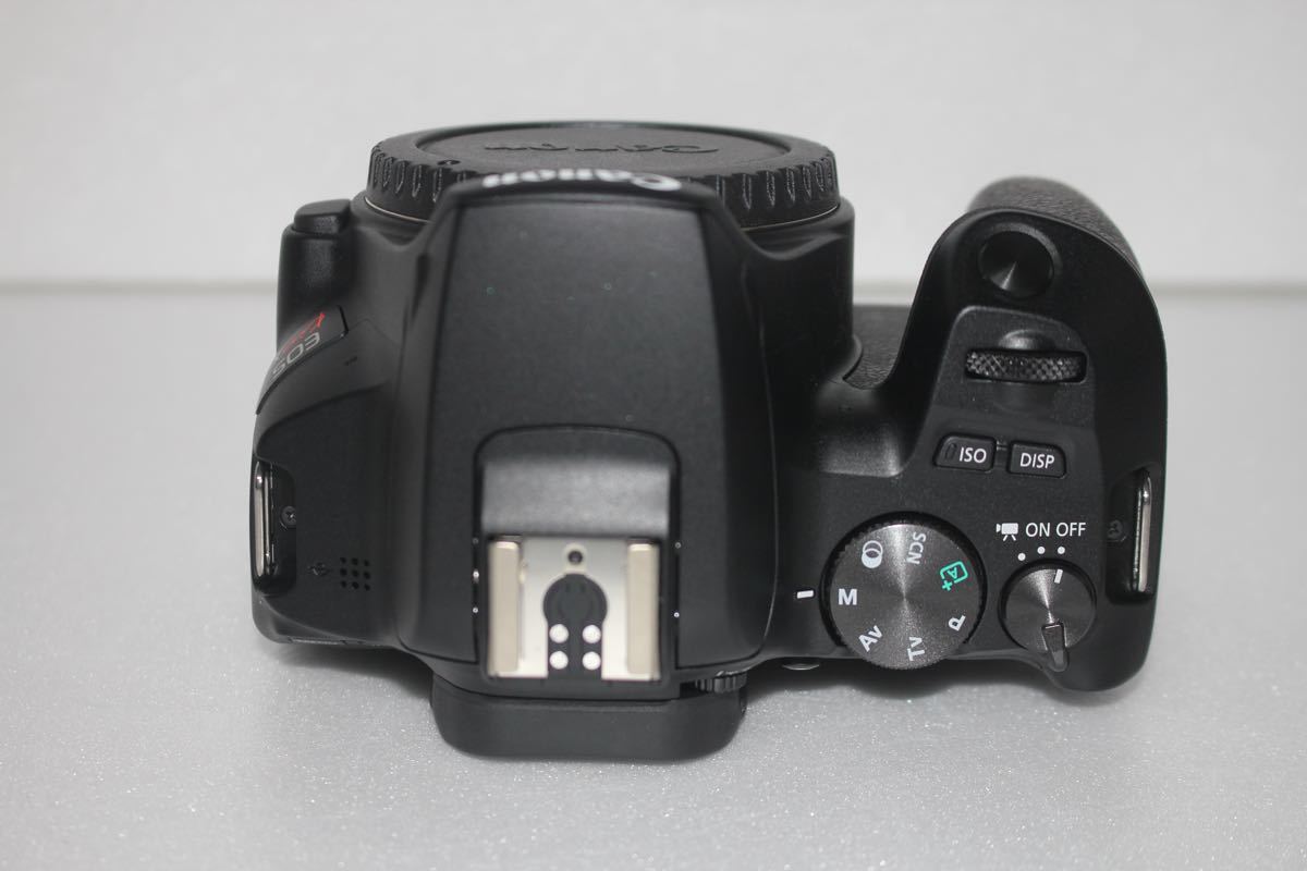 保証付き☆デジタル一眼レフカメラ Canon EOS Kiss X10標準 保証付き☆デジタル一眼レフカメラ Canon EOS Kiss X10標準