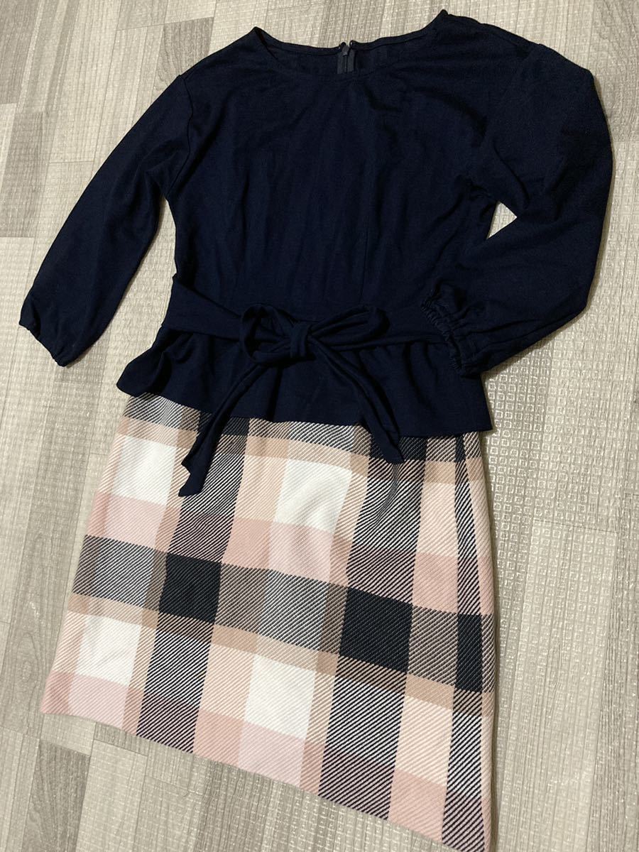 注目ショップ BURBERRY BLUE 黒色 38サイズ 7分袖 ワンピース チェック