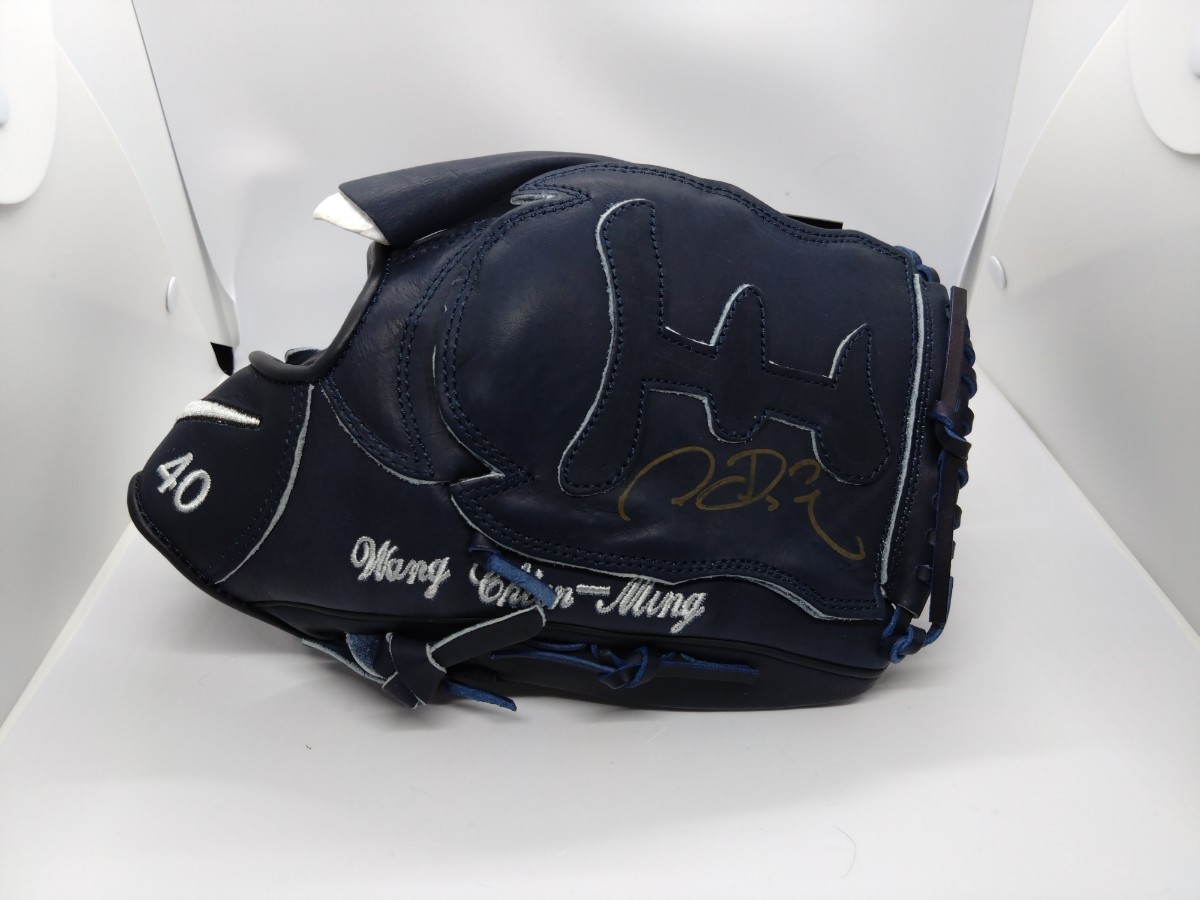 Yahoo!オークション - NIKEグローブ新品未使用MLB王建民モデル Yahoo!オークション - NIKEグローブ新品未使用MLB王建民モデル