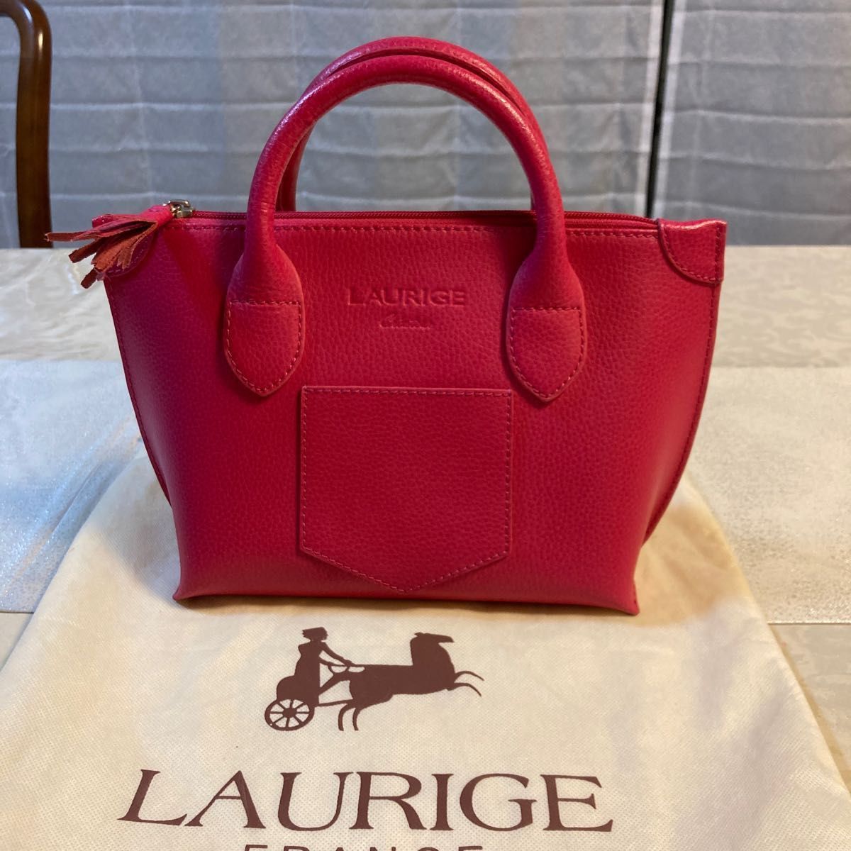 【期間限定価格】フランス製　本革バッグ　ローリージュ　laurige