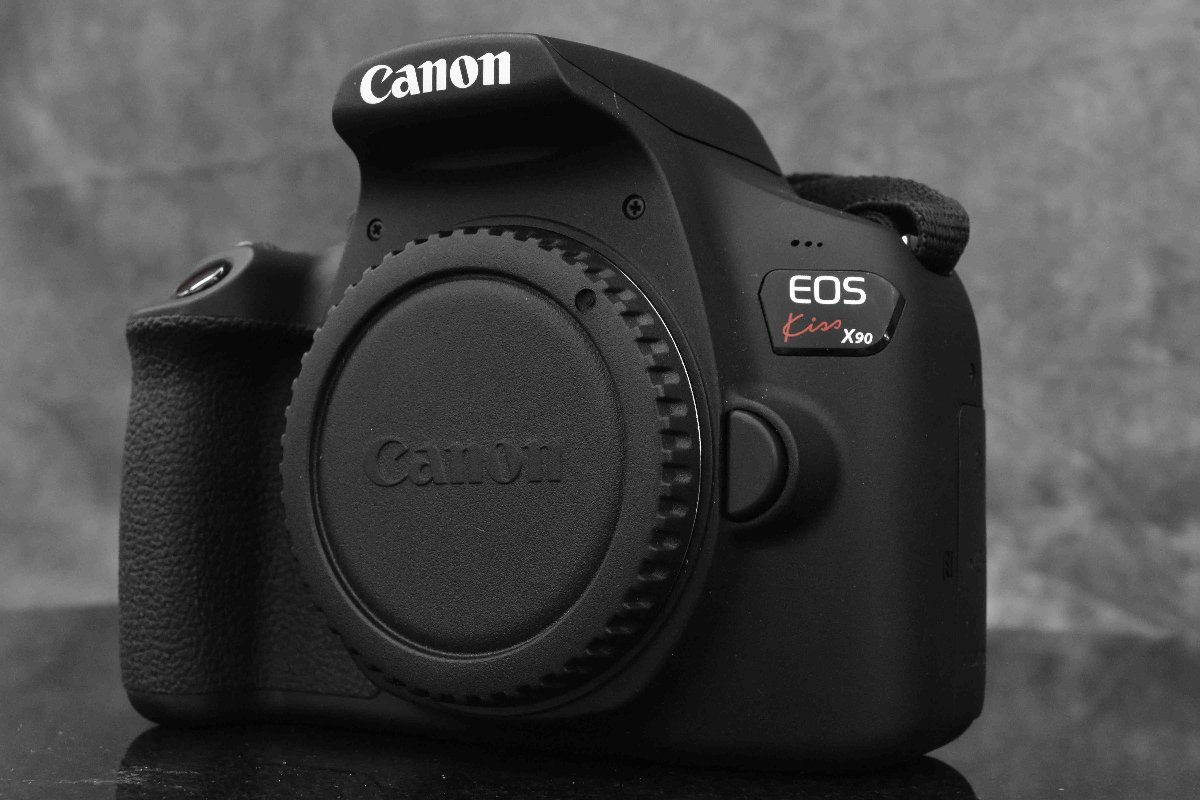 F☆Canon キャノン 一眼レフカメラ Eos Kiss X90 レンズキット ZOOM