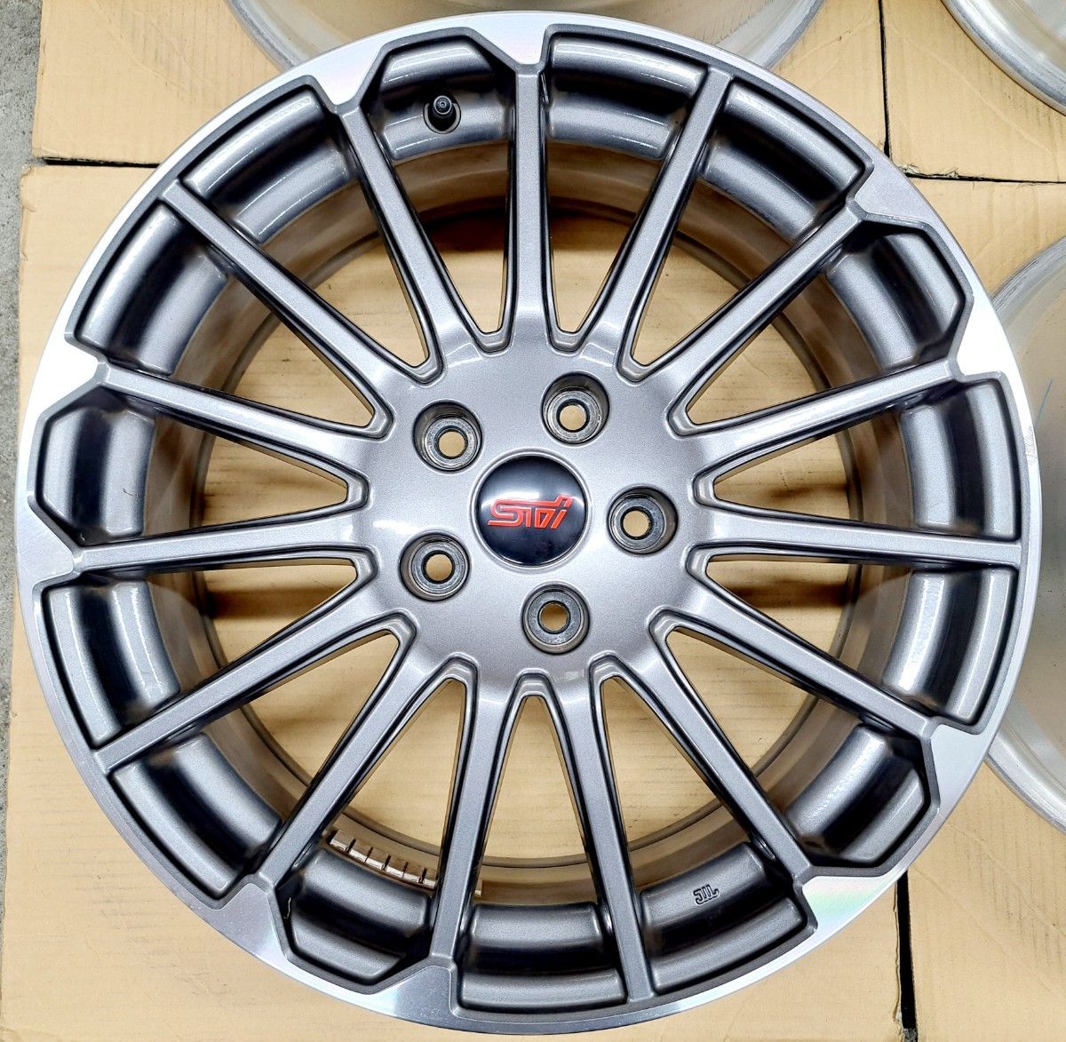 美品】スバル レヴォーグ STI スポーツ 純正 ホイール 4本 7.5J 114.3