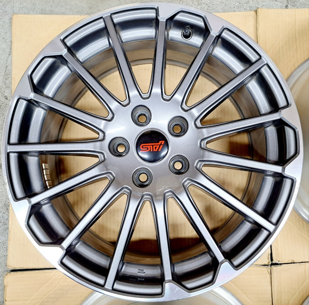 美品】スバル レヴォーグ STI スポーツ 純正 ホイール 4本 7.5J 114.3