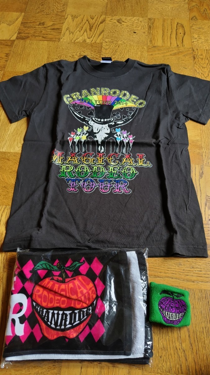 GRANRODEO(谷山紀章、飯塚昌明)LIVE TOUR 2014 MAGICAL RODEO TOUR ツアーTシャツ、マフラータオル、リストバンド_画像1