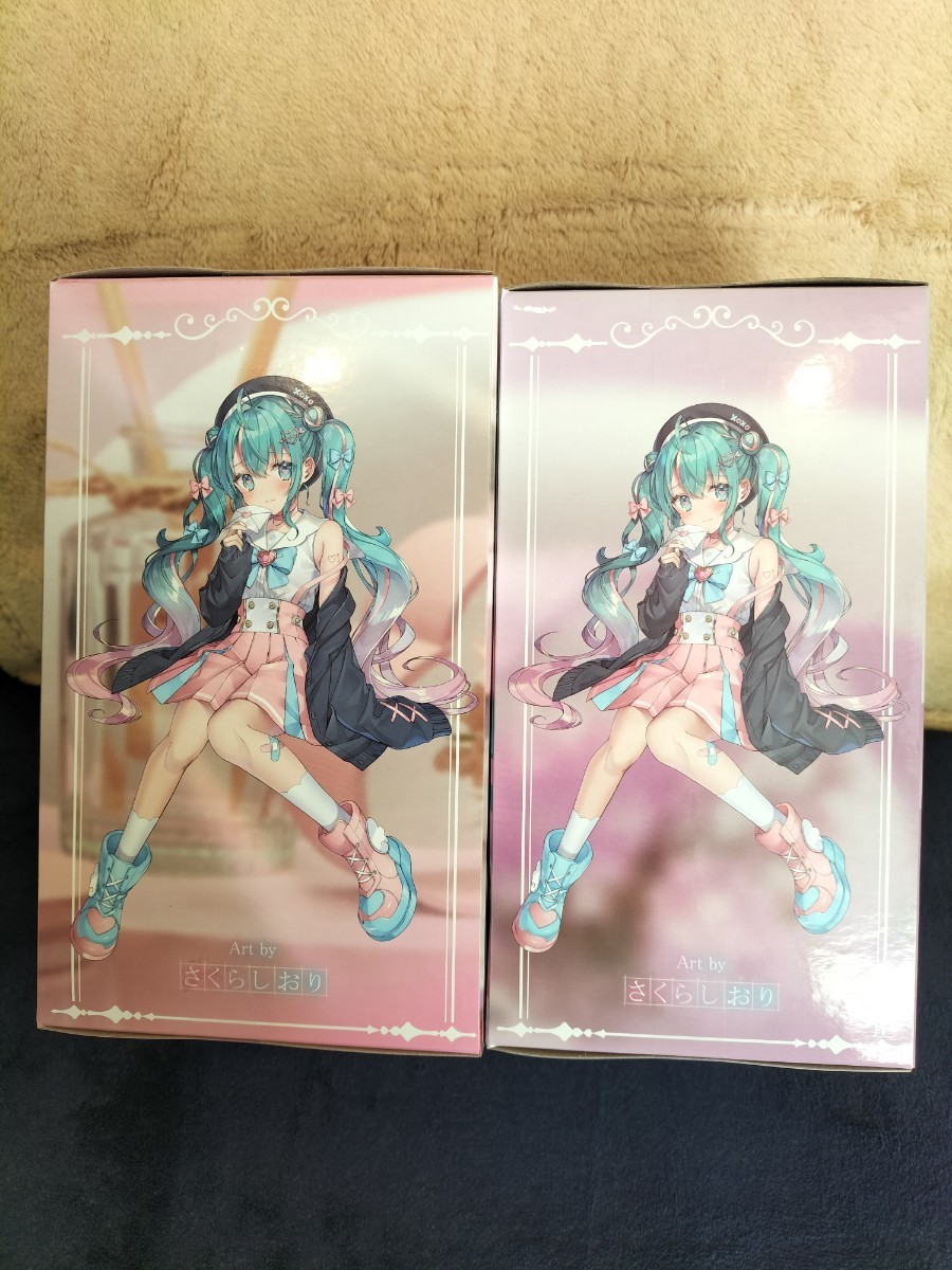 初音ミク　ぬーどるストッパーフィギュア　恋するセーラー服　初期とパープル　さくらしおり　美少女　一番　リラックス　_画像2