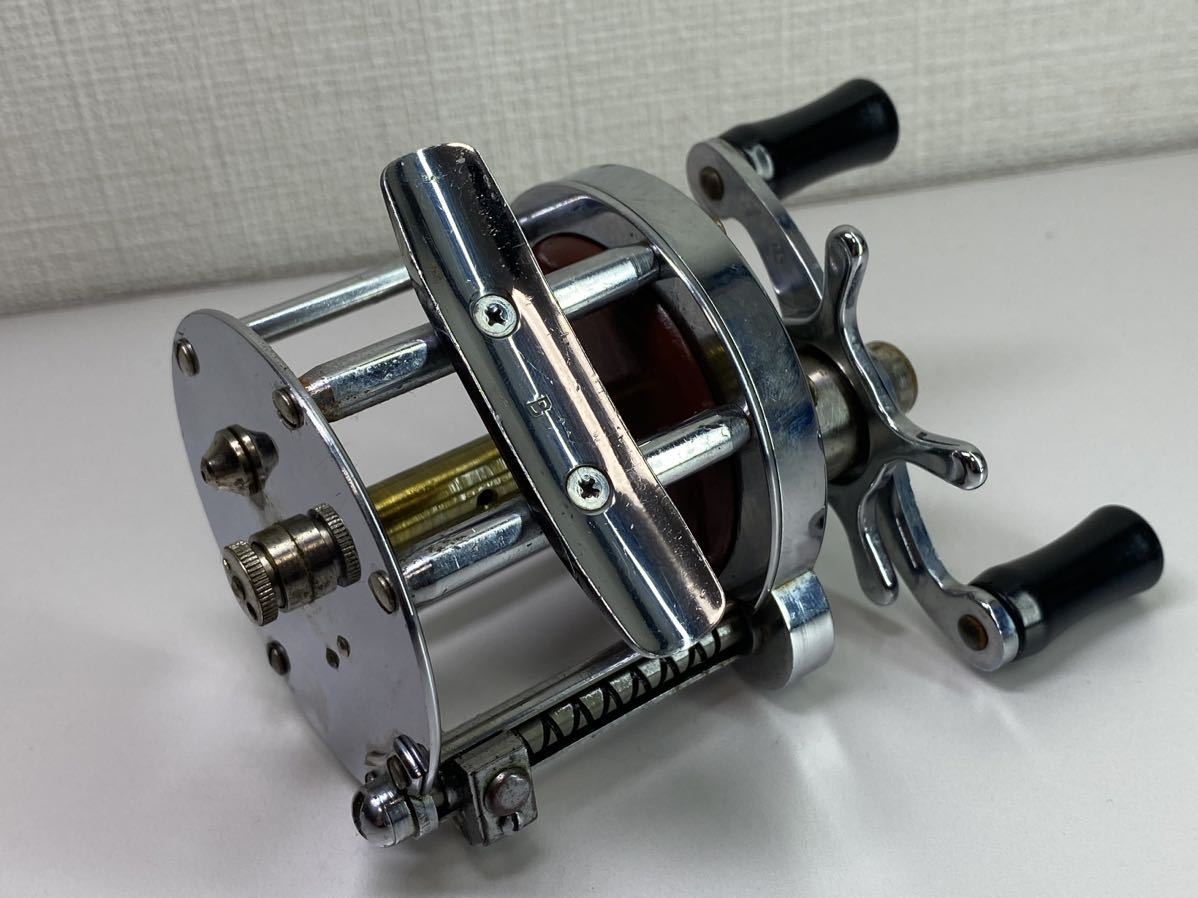 Pflueger Rocket 1355