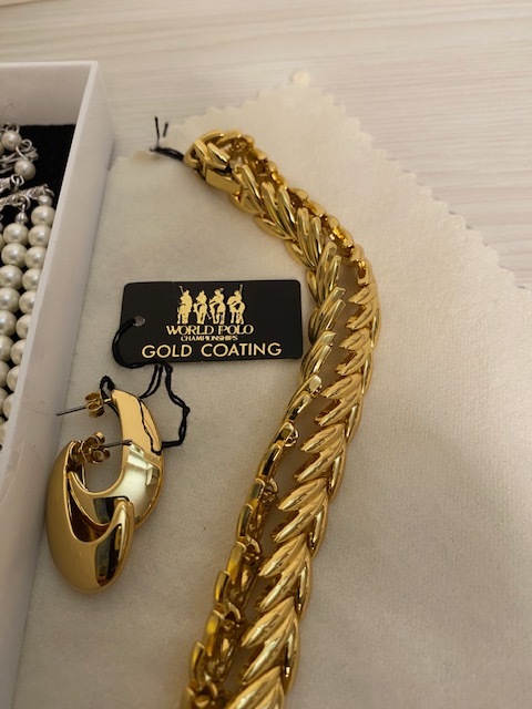 パールのネックレス☆Gold Coatingのネックレスとピアスのセット_画像6