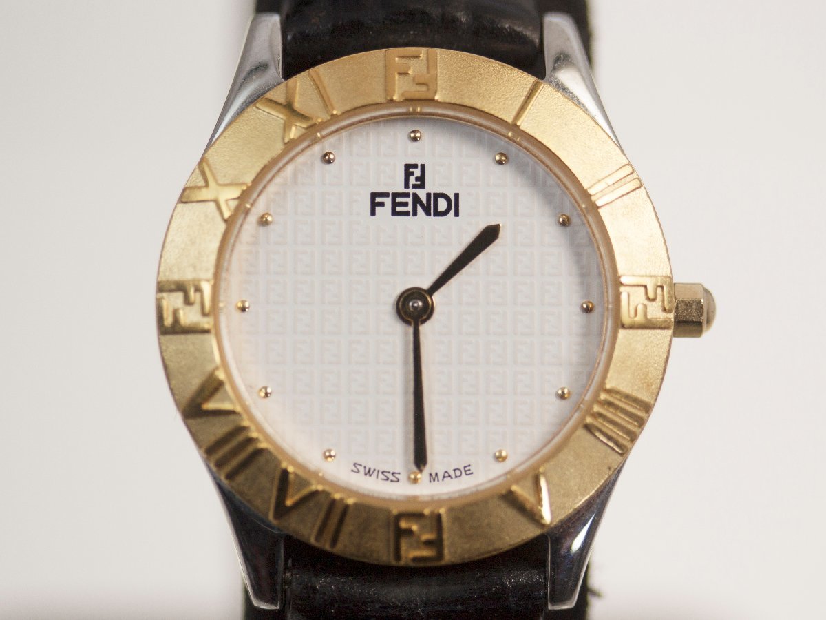 華麗 【FENDI】フェンディ 2000L 腕時計【中古品】 レディース