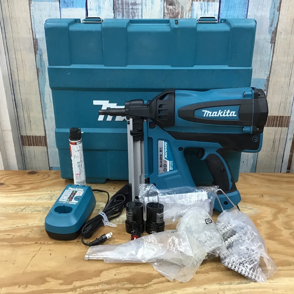 品】☆マキタ(makita) コードレスコンクリート用ガスピン打ち機 GN420C
