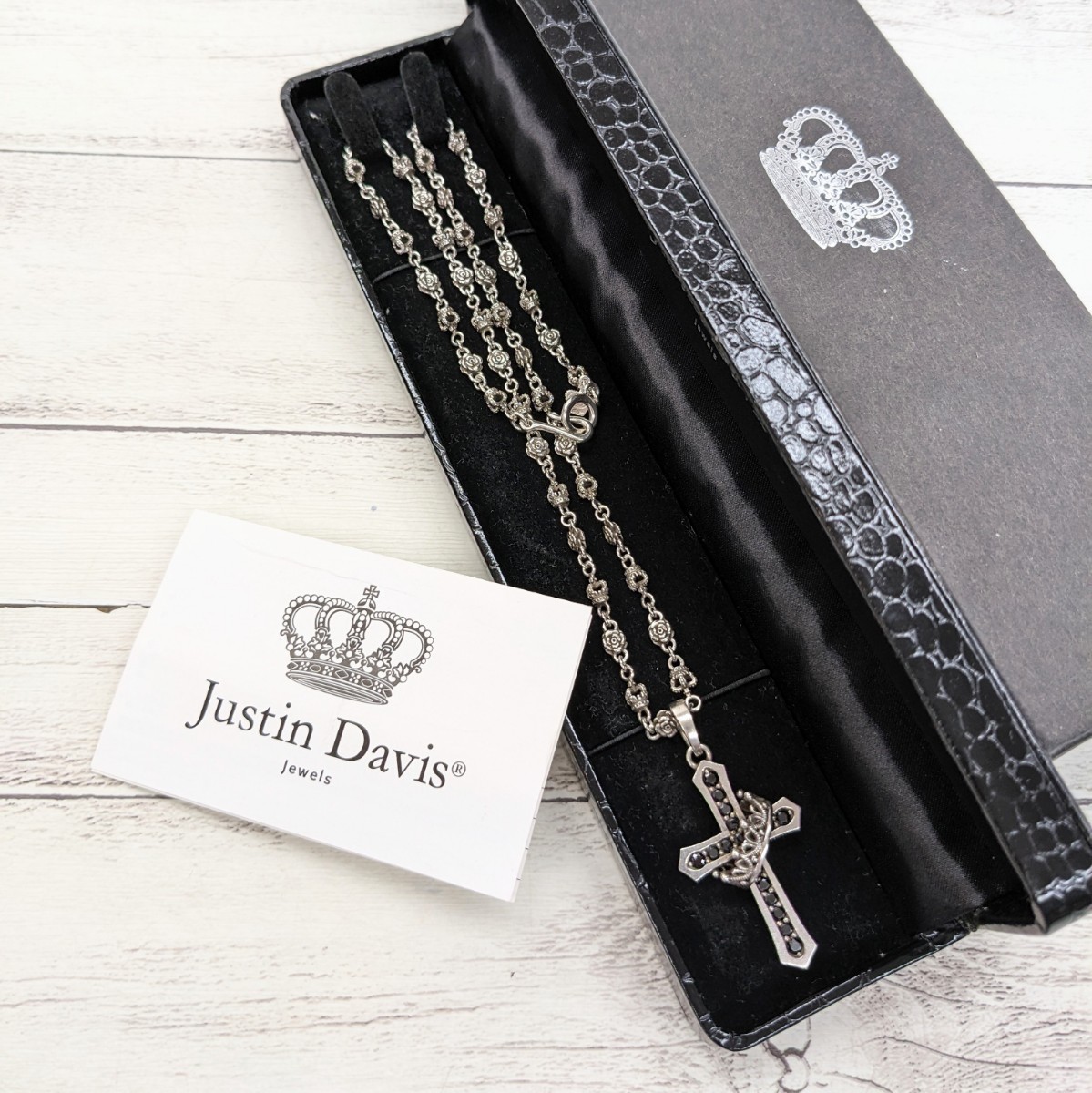∀ JUSTIN DAVISジャスティンデイビス CROSS WITH CROWN STONE ペンダント WICKED ROSE チェーン クロス クラウン ローズ ネックレス 王冠