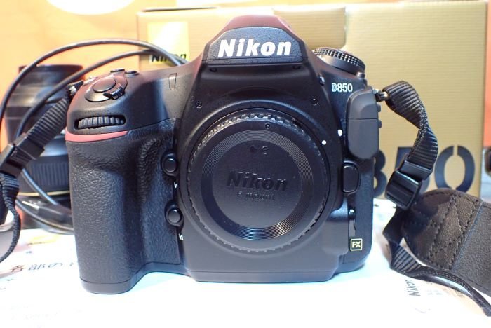 □カメラ好きの方、マニアの方「選び抜かれたNIKONのD850」知識が無く