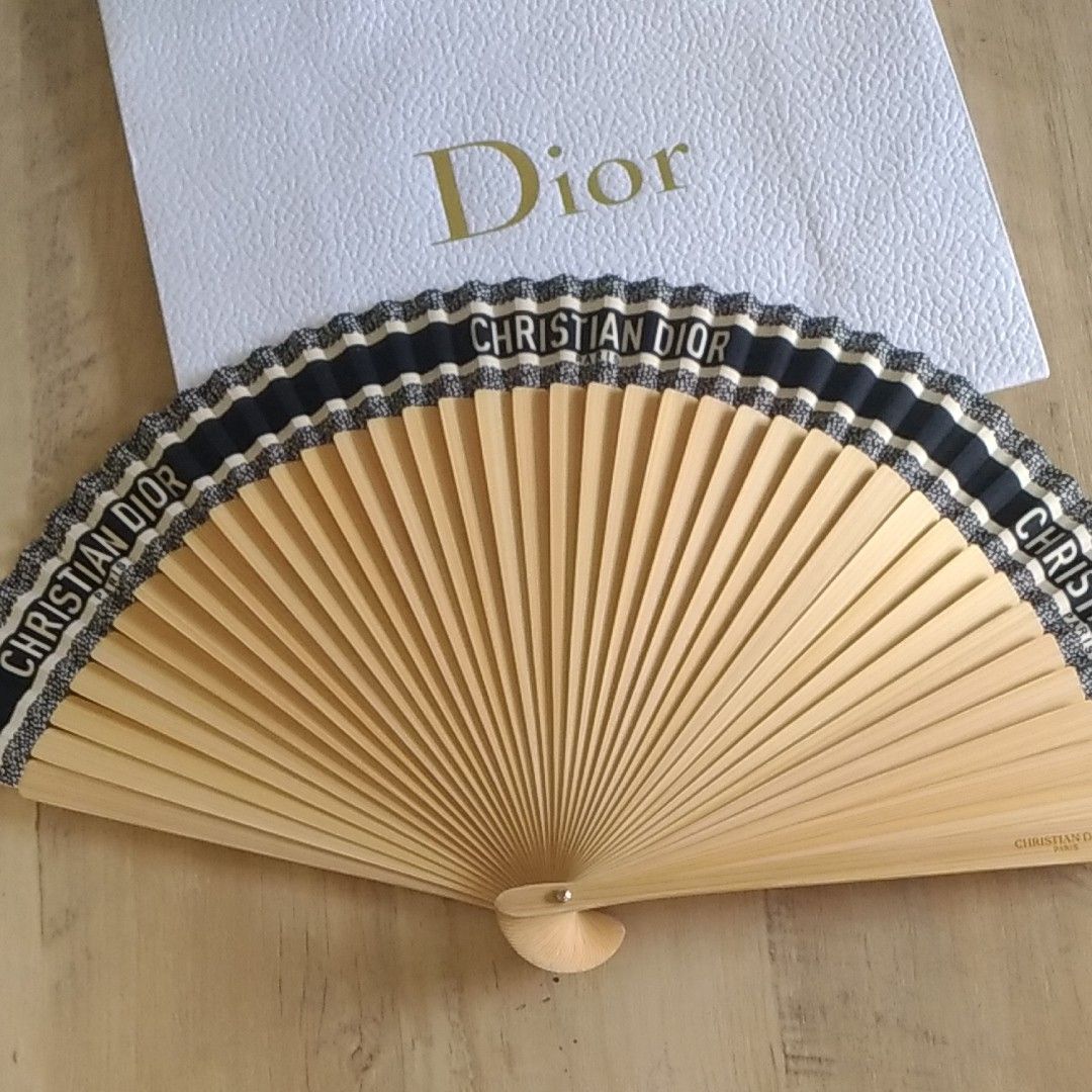 Dior 2023 扇子 ディオリビエラ 正規ノベルティ 非売品｜Yahoo!フリマ 