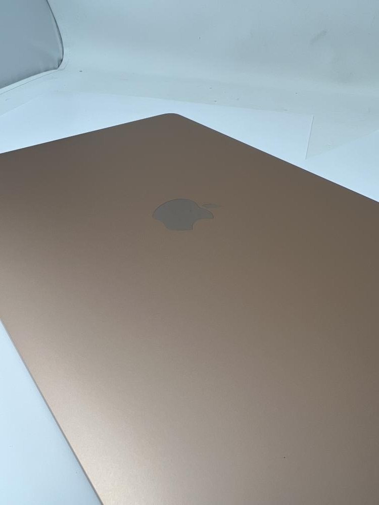 M941【新品同様・ジャンク品】 MacBook Air Retina 2019 13インチ SSD 256GB 1.6GHz Intel Core i5 /100の画像5
