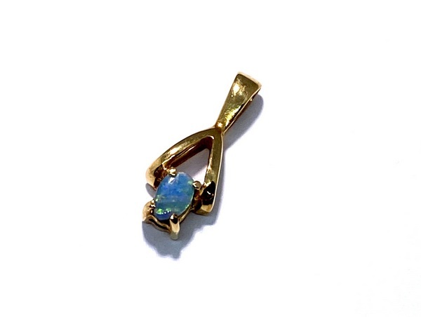 [ быстрое решение ] 18CT black opal верх подвеска с цепью 18 золотой Gold 0.8g