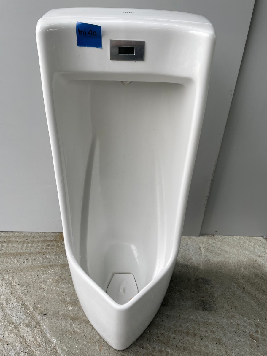 Yahoo!オークション - 【mi40】 自動洗浄小便器 TOTO トイレ Yahoo!オークション - 【mi40】 自動洗浄小便器 TOTO トイレ
