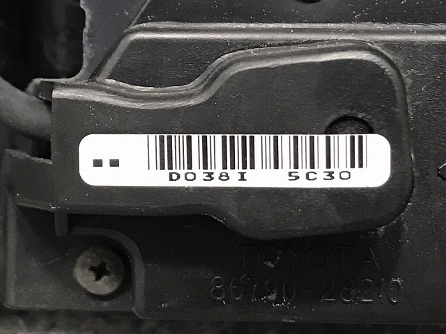 ヴォクシー VOXY/60 系/AZR60G/AZR65G 純正 後期 フロント グリル/ラジエーターグリル カメラ付 53101-28230/50 トヨタ(129940)_画像8