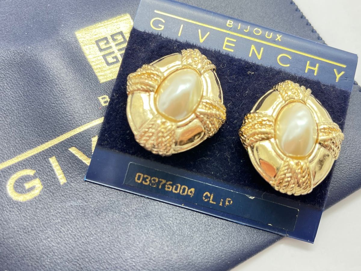 GIVENCHY ジバンシィ ジバンシー ヴィンテージ ゴールドイヤリング
