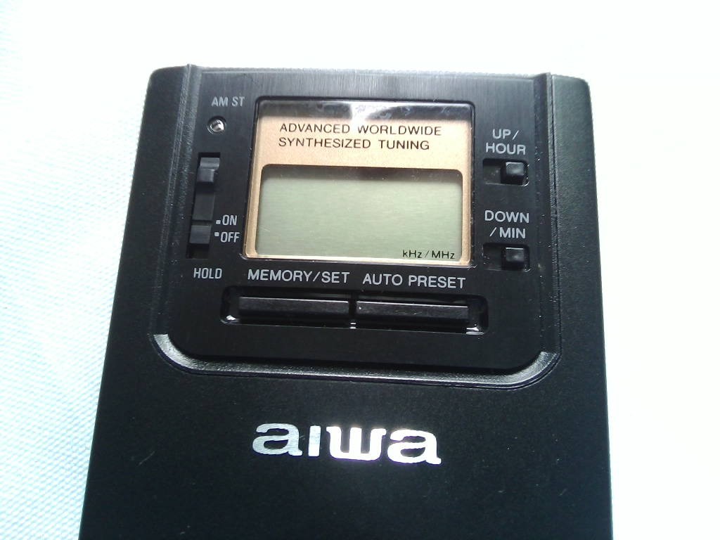 aiwa FM/AMステレオ ポケットラジオ CR-D60 日本製 ★ジャンク_画像2