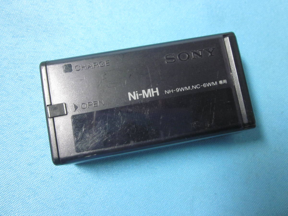 SONY BC-9HD Ni-MH/Ni-Cd バッテリー充電器 ガム充電池用 ライト有★確認(rèn)済