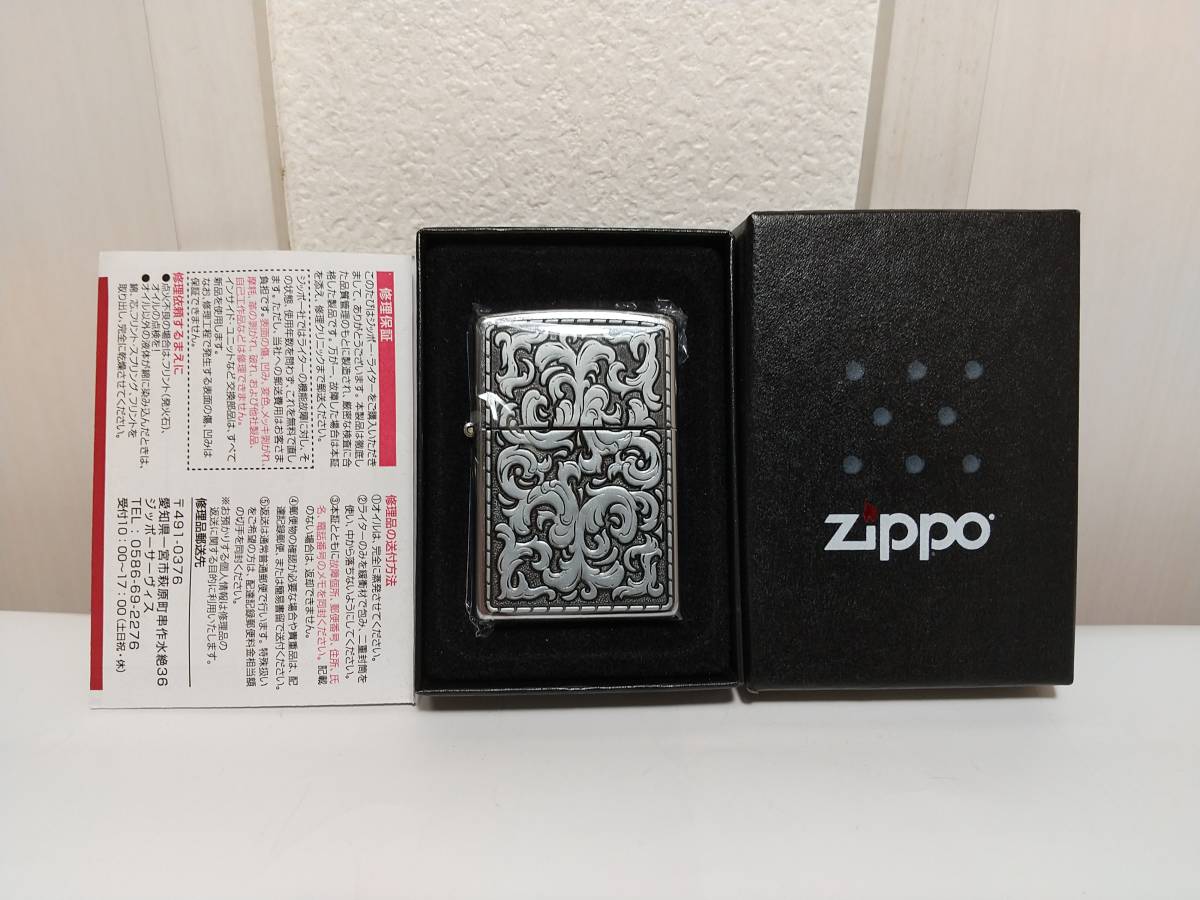 希少！マールボロ重厚メタル彫刻ZIPPO未使用品★Marlboro Storming Scroll Pewter Silver Design★2003年1月製造 箱、保証書付 マルボロ_画像5