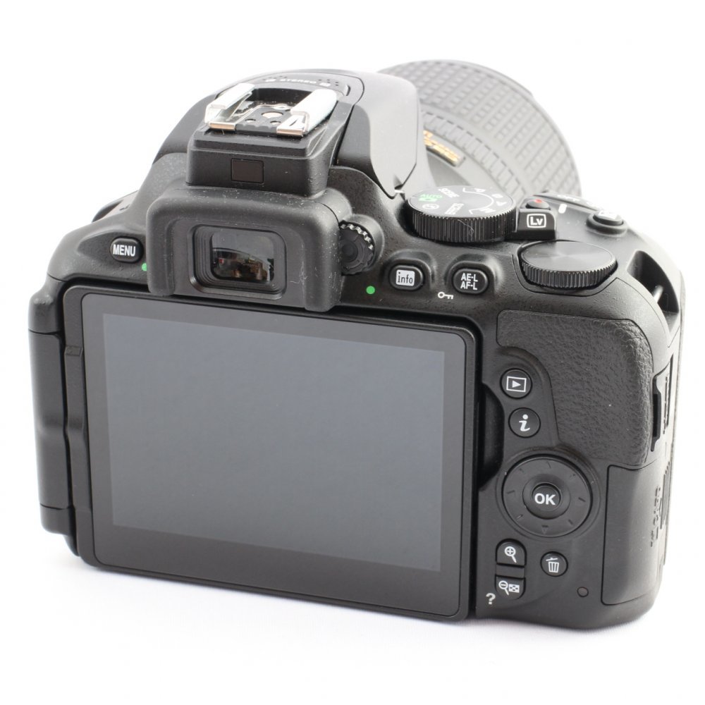 Nikon デジタル一眼レフカメラ D5600 18-140 VR レンズキット ブラック