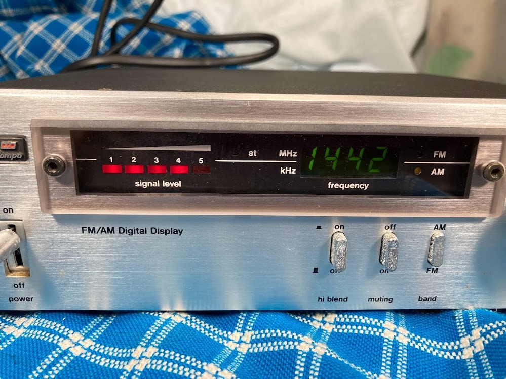 　AIWA 　FM ,AM、 チューナー　S-R22　カテゴリー　異なりますが　完動品　【3ヶ月保証￥26,800(1979年頃) E_画像3