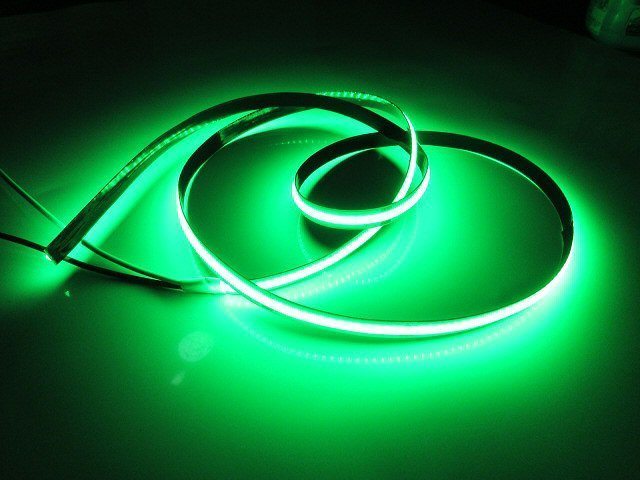 新型 柔軟 面発光 24V 1M 極薄 2mm COB LED テープライト 緑 グリーン 色ムラ つぶつぶ感なし 切断 カット アイライン チューブ トラック_画像4