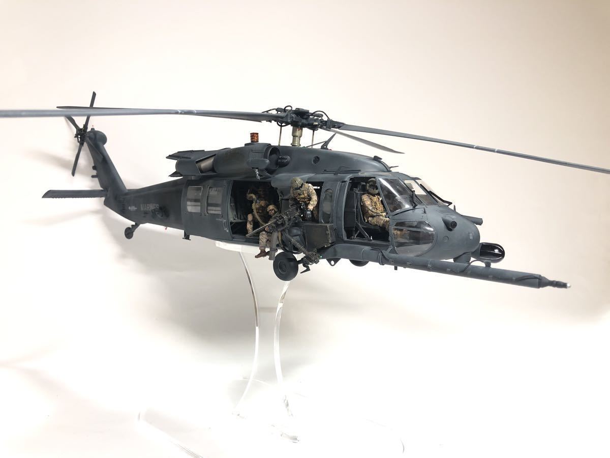 アカデミー 1/35 ブラックホーク HH-60仕様 完成品 プラモデル 軍用機