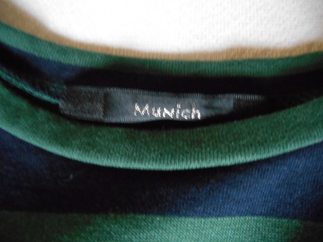 新品未使用　ミューニック　Ｍunich　ボーダーＴシャツ裾フレアカットソー　半袖_画像7