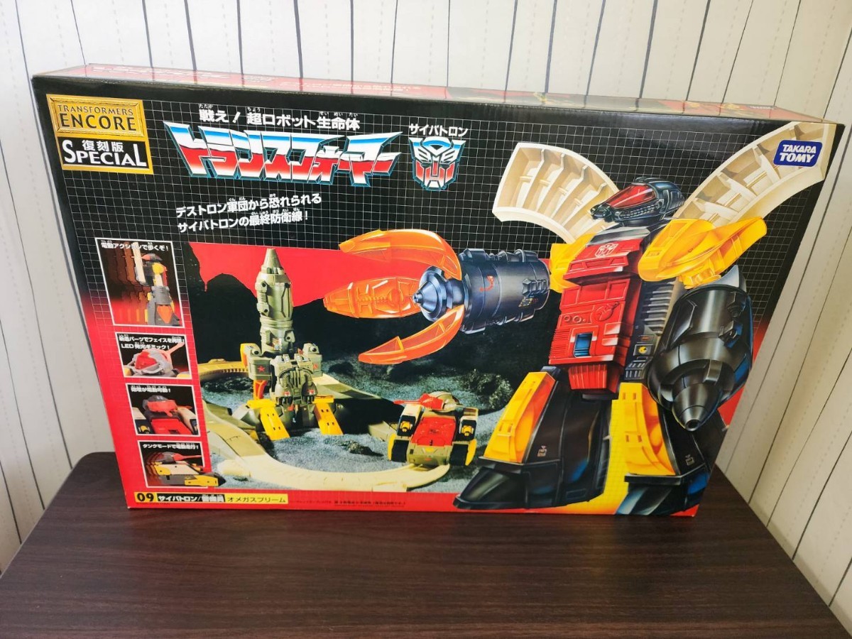 人気新品!】 新品未開封品 トランスフォーマー アンコール 復刻版