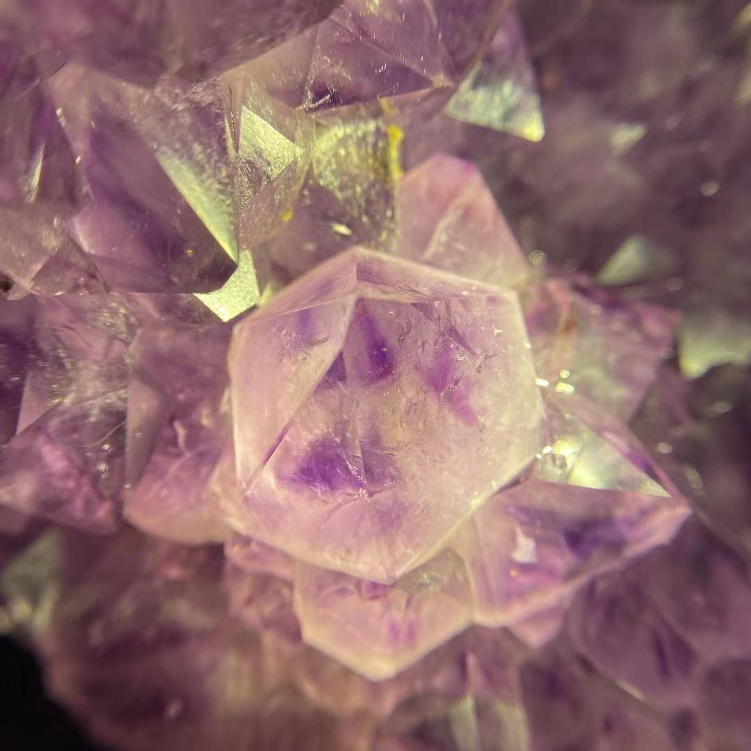 早い者勝ち】 【お買い得】アメジスト六面体 大結晶 虹と 早い者勝ち】 【お買い得】アメジスト六面体 大結晶 虹と