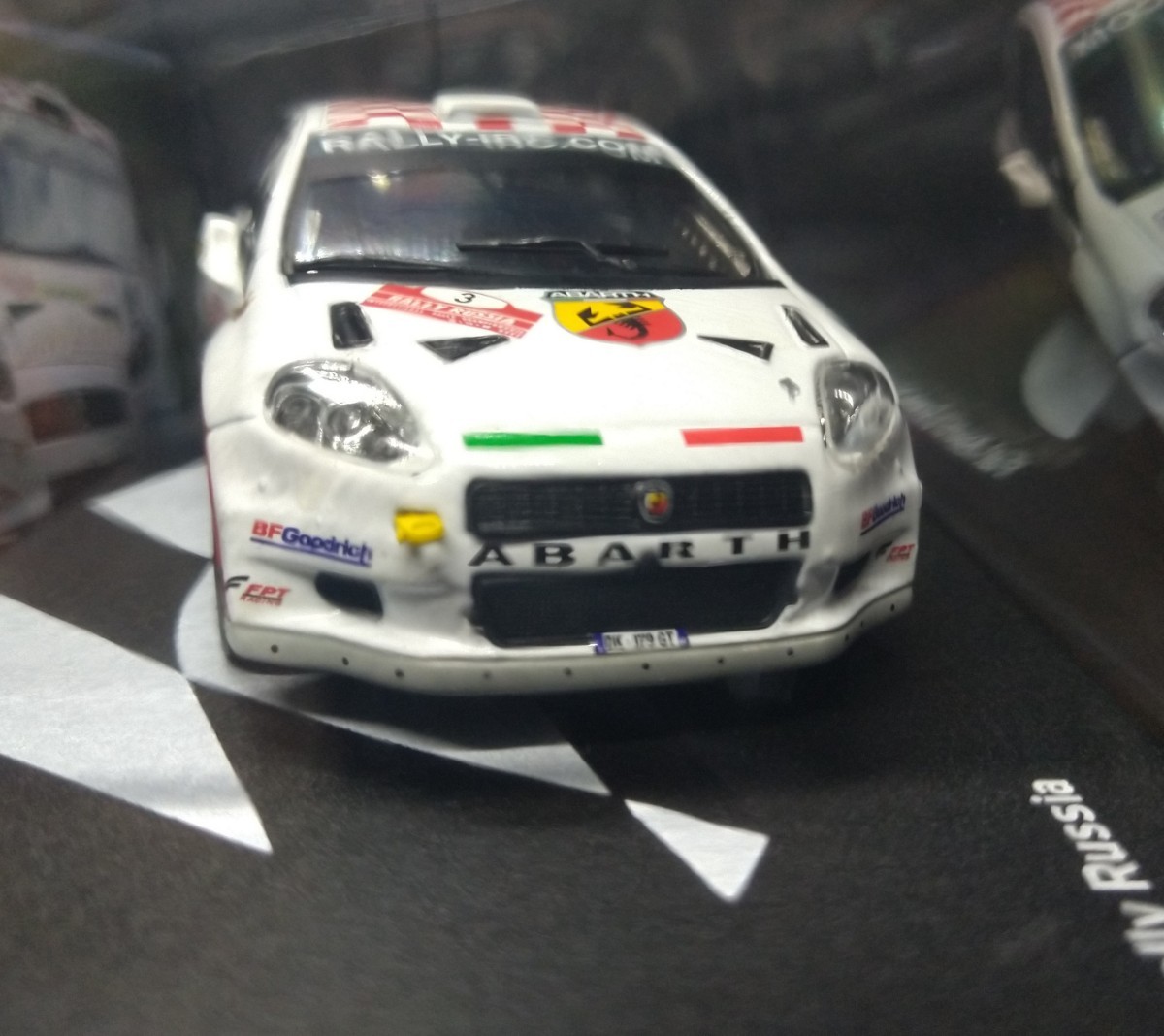 フィアット・アバルト・グランデプント S2000 1/43 Fiat Abarth Grande Punto (デアゴスティーニ DeAGOSTINI ラリーカーコレクション)_画像2