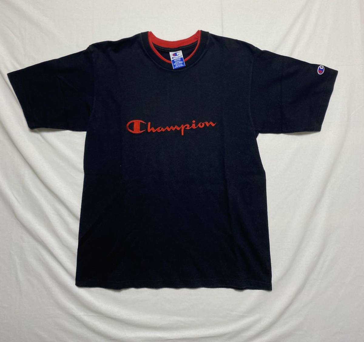 90s CHAMPION USA製 首リブダブル　ツートン　Tシャツ LOGO 刺繍　プリント　袖シングルステッチ　OLD vintage 90年代　 赤× 黒_画像2