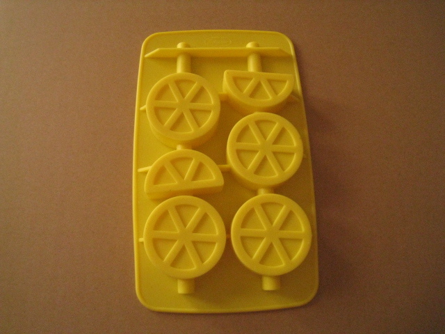 FRED/ Fred ice tray citrus shopa-z chocolate type & ice type icemaker vessel icemaker plate yellow 