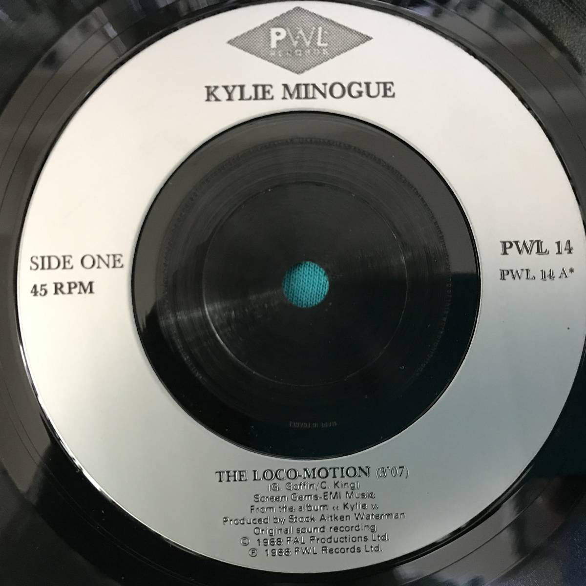 7”●Kylie Minogue / The Loco-Motion UK盤 PWL 14_画像3