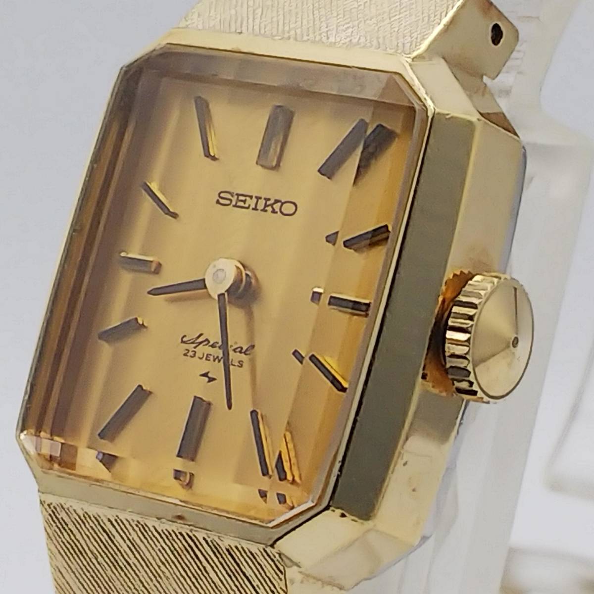 送料無料【手巻き】【稼働品】 セイコー SEIKO 純正ベルト 送料無料【手巻き】【稼働品】 セイコー SEIKO 純正ベルト