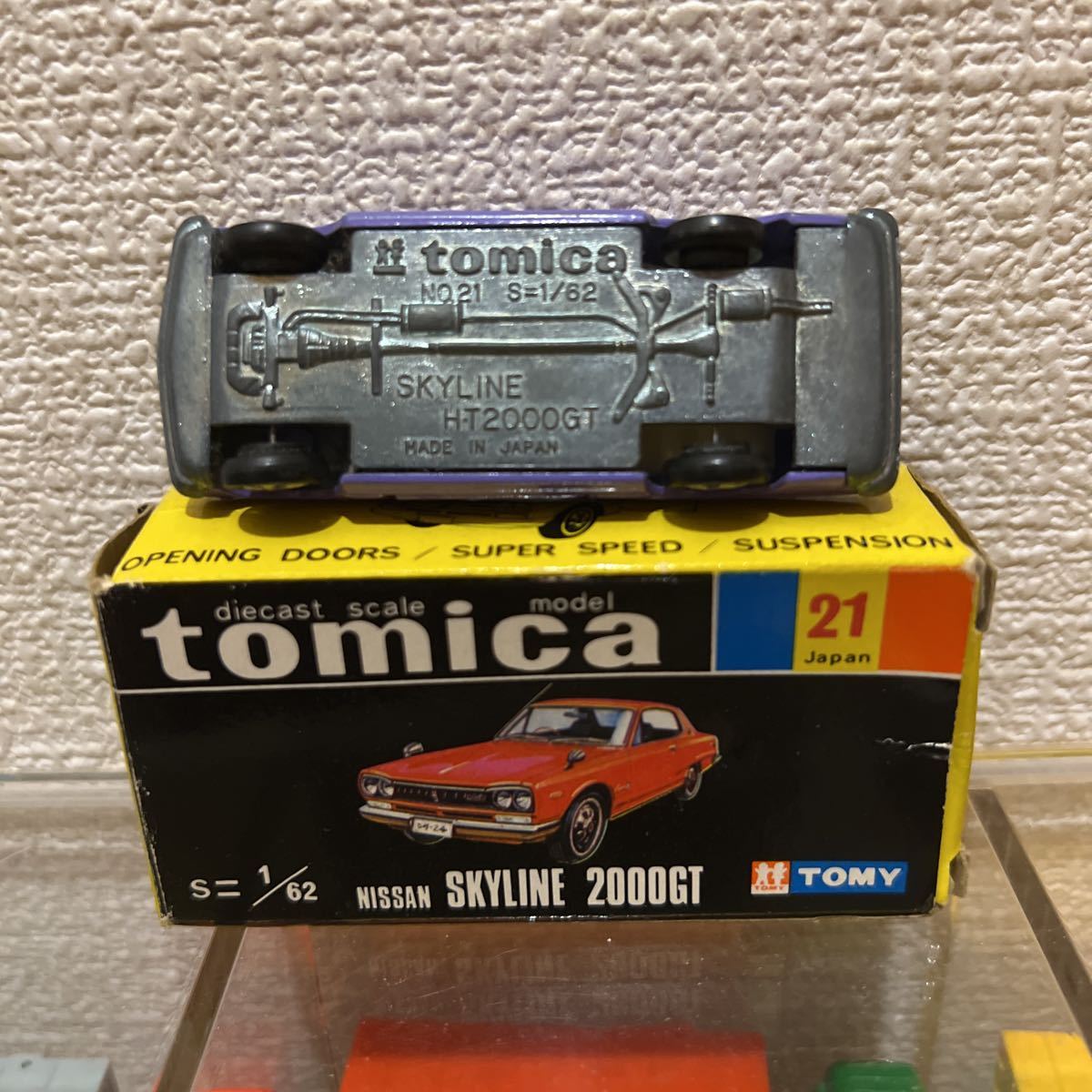 トミカ黒箱 日産スカイライン2000GT 紫 色指定箱紫初期光沢箱の画像3
