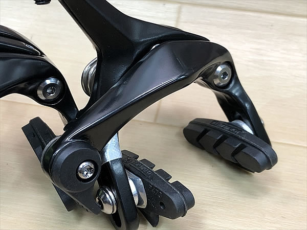 大特価sale!! 未走行品!! tern Surge 完成車外し品!! TEKTRO R313 テクトロ キャリパーブレーキ 39-52mm ロード ミニベロ 送料520円!! TEKTRO(テクトロ) 810A FRONT BLACK BR-TK-M001