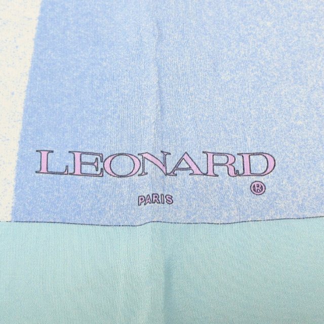 レオナール LEONARD PARIS 大判スカーフ シルク 花柄 ロゴ 水色 ライトブルー 系 NGA35 0623 レディース_画像3