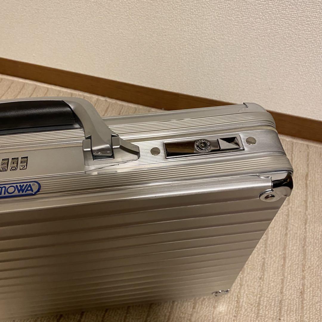 廃盤 希少 RIMOWA TOPAS アタッシュケース ダイヤルロック