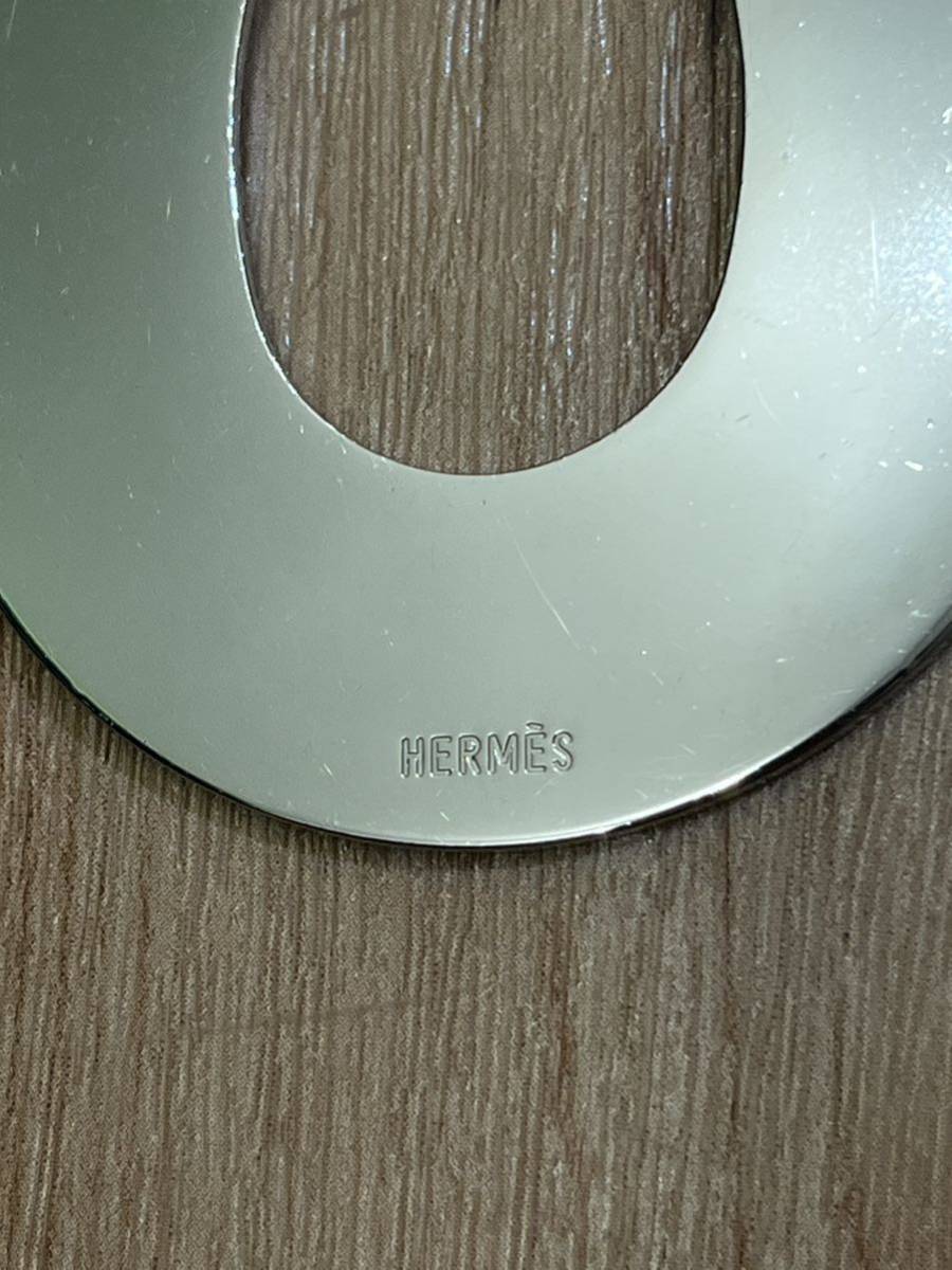 HERMES イスム ネックレス ロゴ馬車 メタル | inmano.com.br