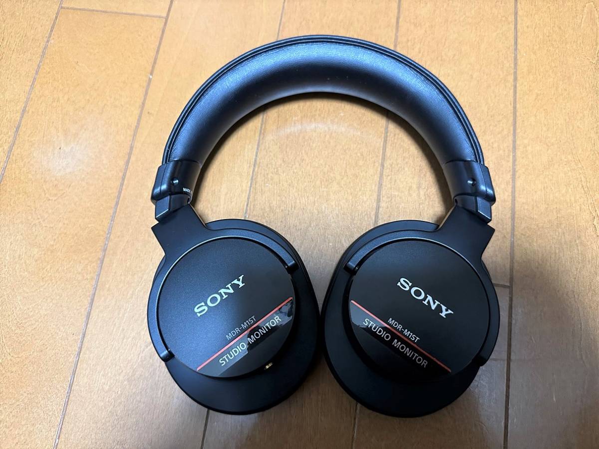 送料込】MDR-M1ST SONY ソニー ハイレゾ対応モニターヘッドホン【超美