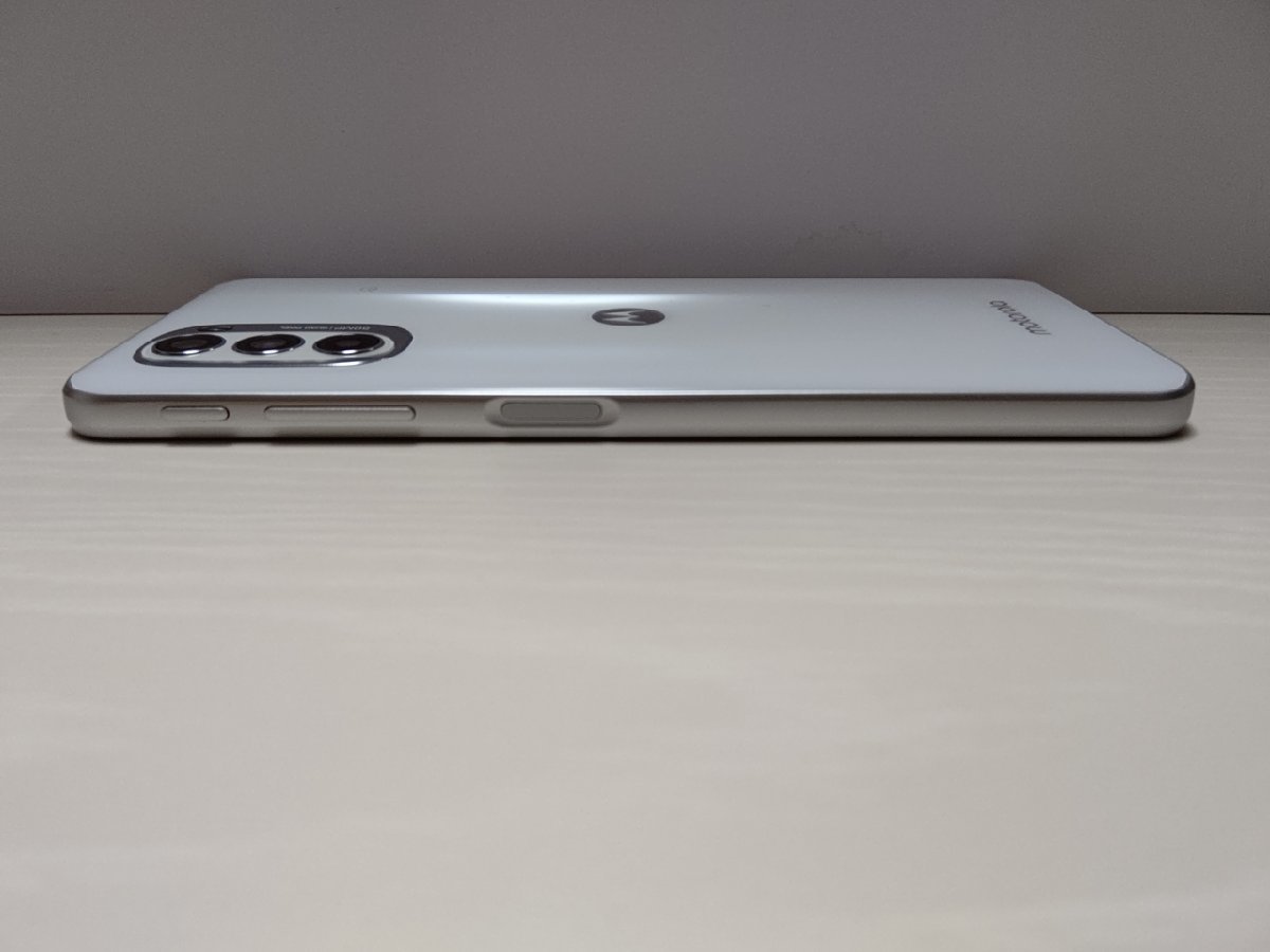 ☆【30745WM】 完動品 MOTOROLA moto g52j 5G XT2219-1 パールホワイト
