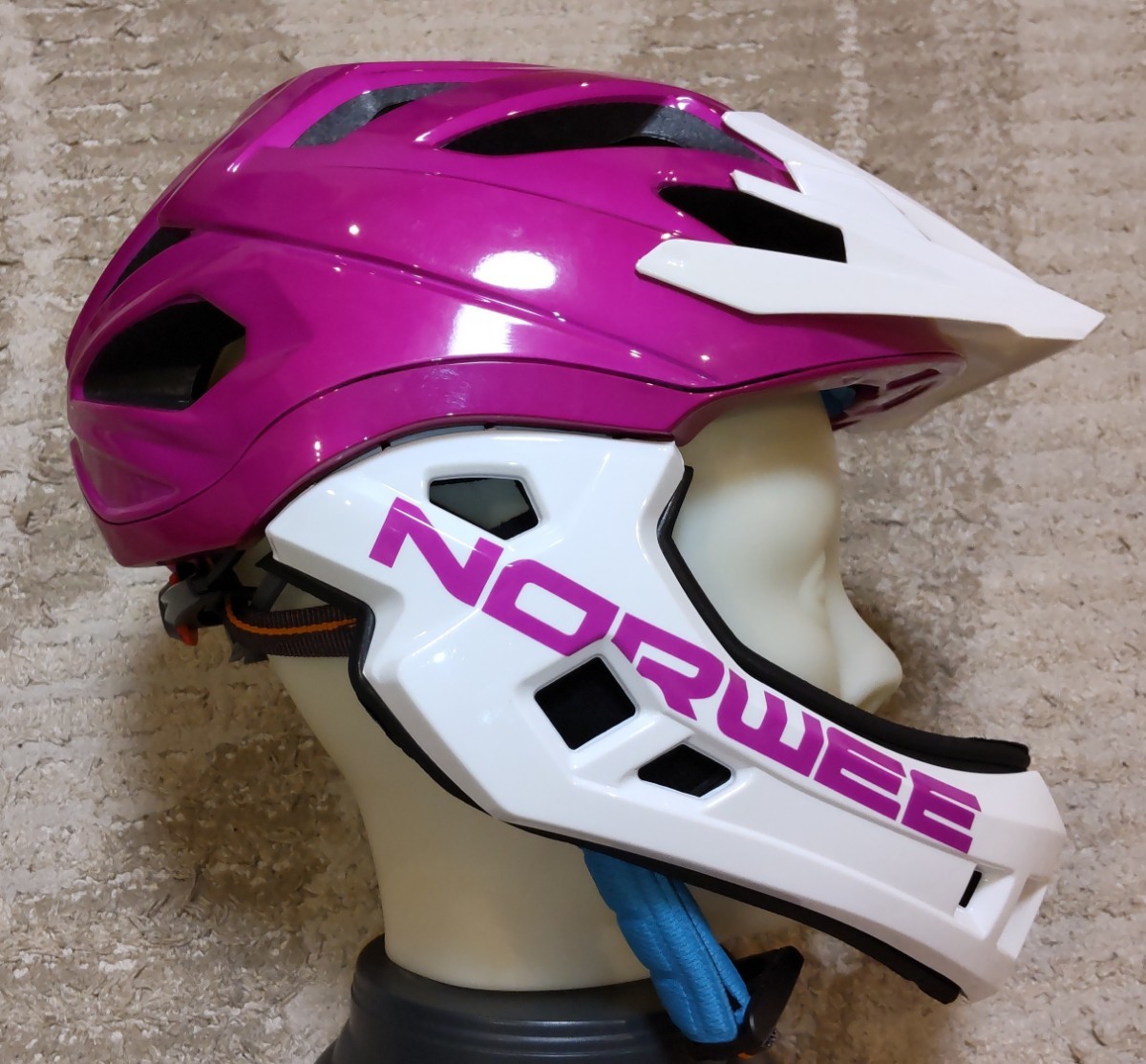 ストライダー】子供用 フルフェイスヘルメット『NORWEE(ノーウェー