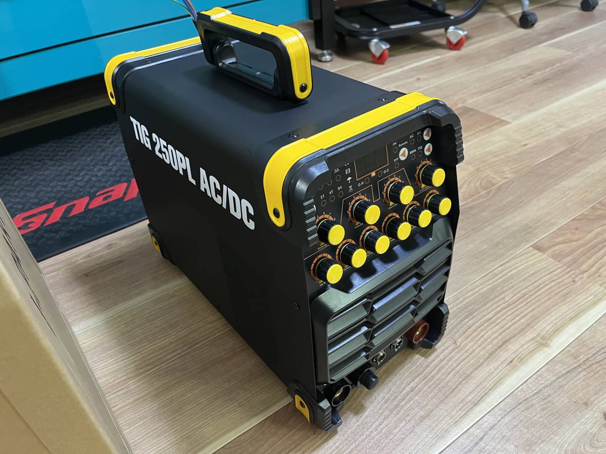 新品未使用 TIG溶接機 最新モデル TIG250PL AC/DC 交直両用 新品未使用 TIG溶接機 最新モデル TIG250PL AC/DC 交直両用